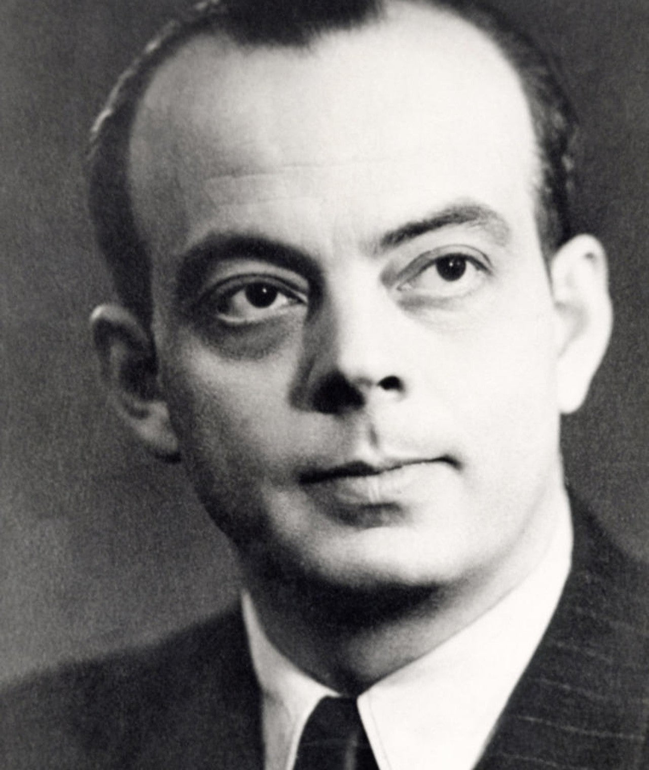“Si vede bene solo con il cuore” — Lo sguardo che cerca l’essenziale secondo Antoine de Saint‑Exupéry